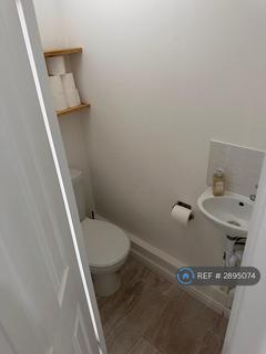 1 bedroom in a house share to rent, Davington Road, Dagenham, RM8