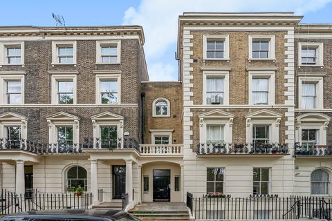 3 bedroom maisonette for sale, Oakley Square, London, NW1