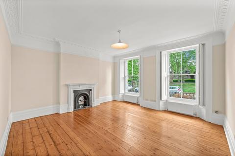 3 bedroom maisonette for sale, Oakley Square, London, NW1