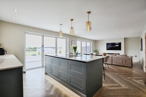 4 bedroom detached house for sale, Station Road, Skegness, PE24
