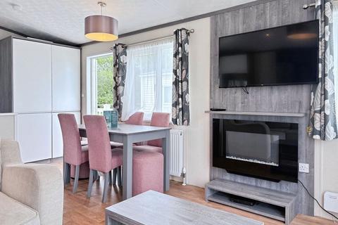 3 bedroom lodge for sale, Mallard Lake, Cotswold Hoburne, Cotswold Lakes