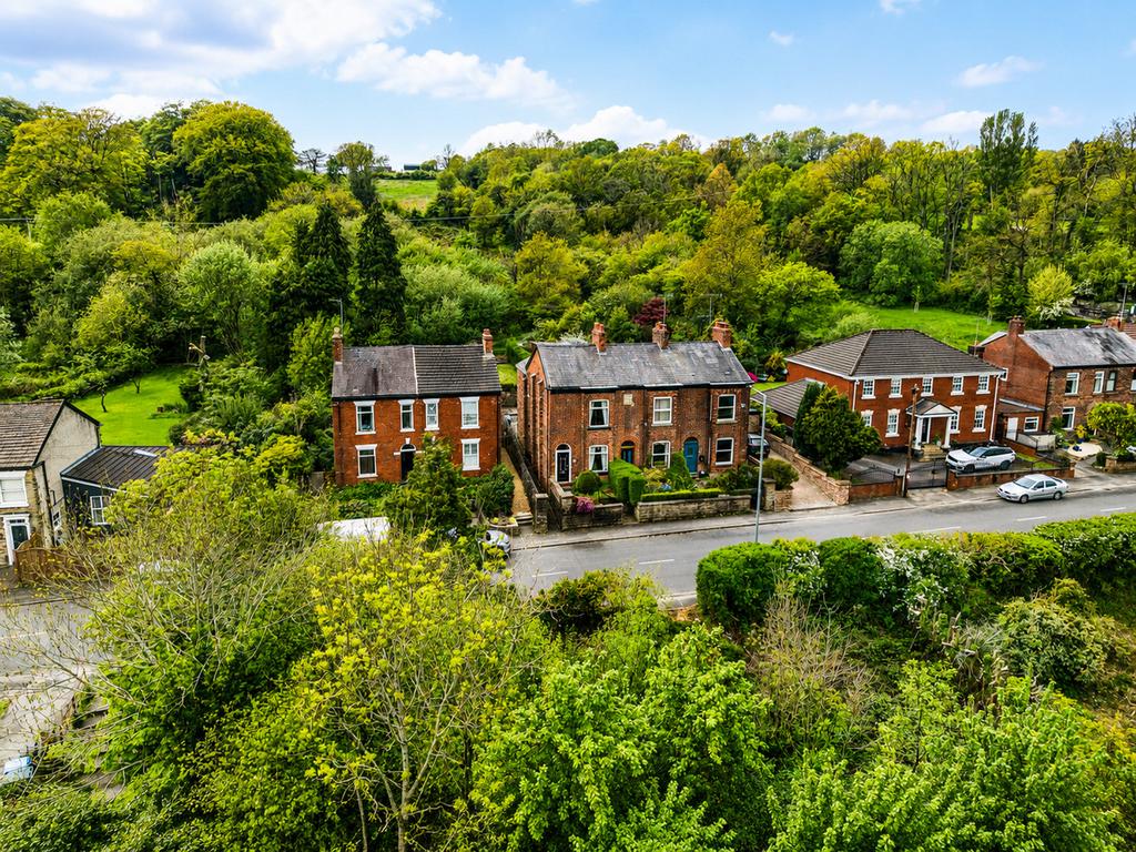 Strines Road Strines Road, Strines, SK6 3 bed semi-detached house for sale - £325,000