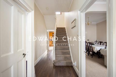 4 bedroom semi-detached house for sale, Kingswood Road, Goodmayes, IG3