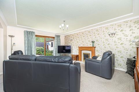 3 bedroom detached bungalow for sale, Culzean Crescent, Kirkcaldy