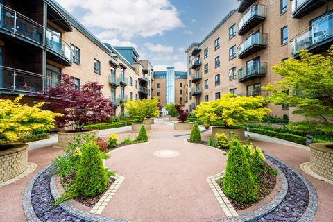 2 bedroom flat for sale, Epsom Road, Guildford, GU1