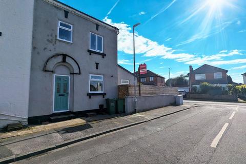 2 bedroom end of terrace house for sale, Mount Pleasant, Leeds