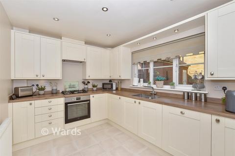 4 bedroom detached house for sale, Brigadier Gardens, Ashford TN23