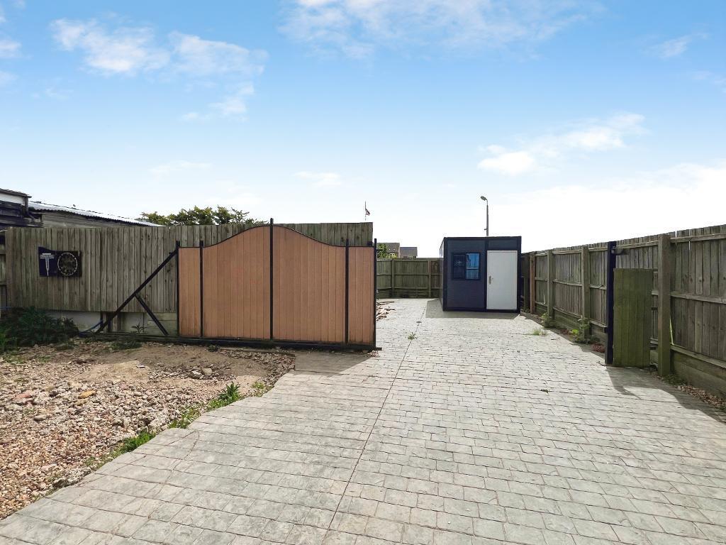 Mill Road, Murrow, Wisbech, Cambs, PE13 4HF - View 3