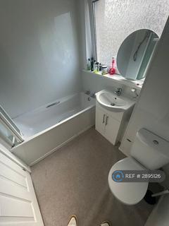 4 bedroom flat to rent, St. Mungo Avenue, Glasgow, G4