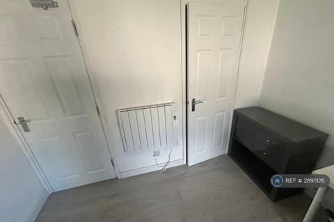 4 bedroom flat to rent, St. Mungo Avenue, Glasgow, G4