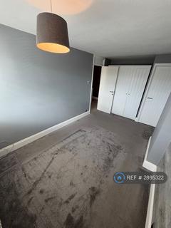 3 bedroom semi-detached house to rent, Butely Road, Luton, LU4