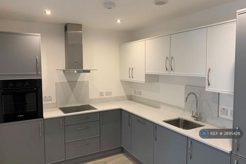 2 bedroom flat to rent, Plas Y Milwr, Carmarthen, SA31