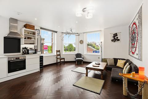 2 bedroom flat for sale, Broadway, Ealing, London, W13