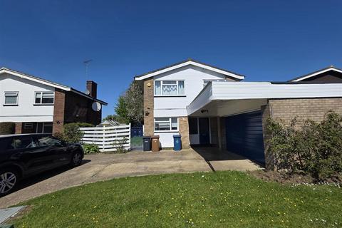 4 bedroom detached house to rent, Albury Drive, Pinner
