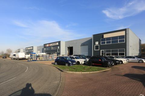 Warehouse to rent, Bonehurst Rd Redhill RH1 5EL
