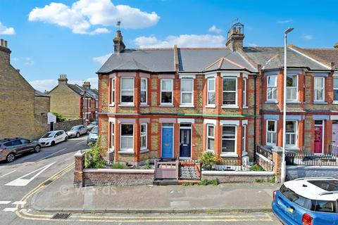 3 bedroom end of terrace house for sale, Elms Avenue, Ramsgate CT11