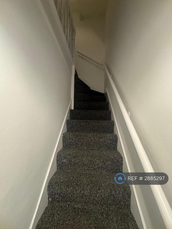 Wilford Crescent East, Nottingham, NG2 - View 2