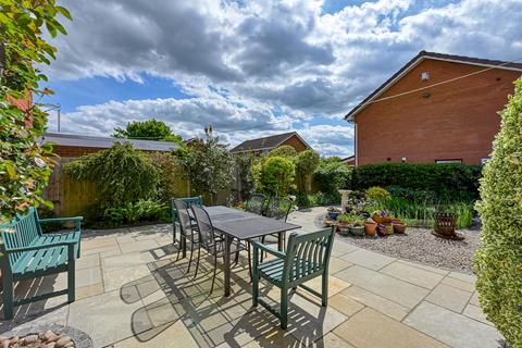4 bedroom detached house for sale, Millfields Way, Wombourne, Wolverhampton