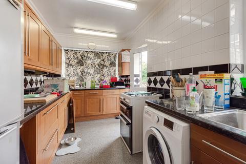 4 bedroom semi-detached house for sale, Brownspring Drive, London, SE9