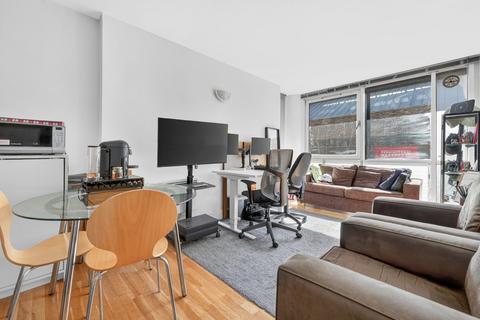 1 bedroom apartment to rent, 2 Artichoke Hill, London, E1W
