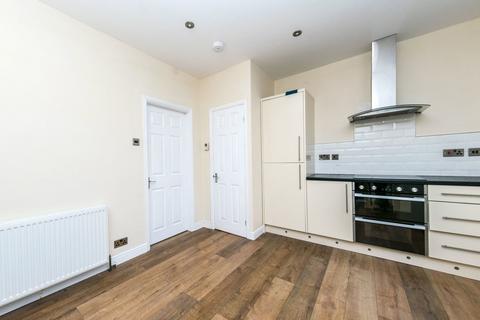 3 bedroom terraced house for sale, Turnshaw Avenue, Kirkburton, Huddersfield, HD8