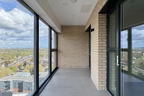 2 bedroom flat to rent, Pavana Square
