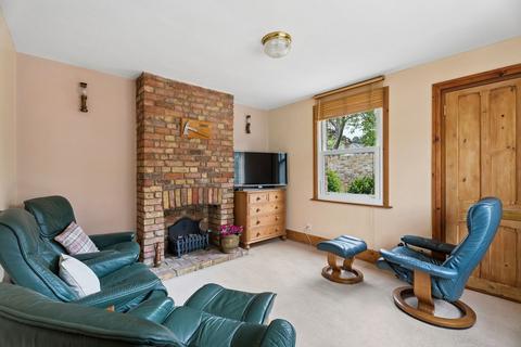 2 bedroom end of terrace house for sale, Bangors Road South, Iver SL0
