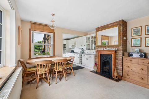 2 bedroom end of terrace house for sale, Bangors Road South, Iver SL0