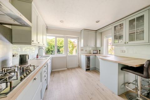 3 bedroom bungalow for sale, Queens Close, Ascot, SL5
