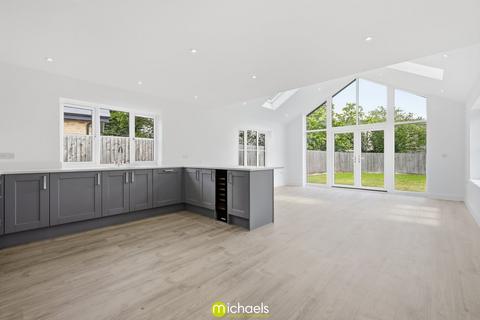3 bedroom detached bungalow for sale, Oaktree Place, Elmstead, Colchester, CO7
