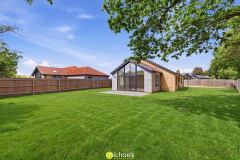 3 bedroom detached bungalow for sale, Oaktree Place, Elmstead, Colchester, CO7