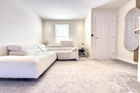 2 bedroom semi-detached house for sale, Windsor Road, Dewsbury
