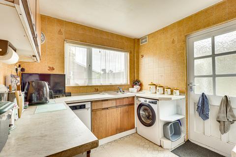 4 bedroom semi-detached house for sale, Hadleigh Park Avenue, Benfleet, SS7