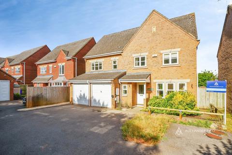 6 bedroom detached house to rent, Lucerne Avenue, Bicester OX26