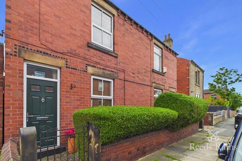 2 bedroom semi-detached house for sale, Broomcroft Road, West Yorkshire WF5