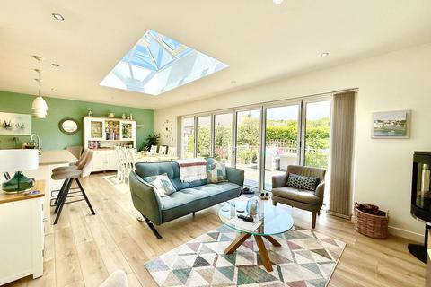 3 bedroom bungalow for sale, Loraine Avenue, Christchurch BH23