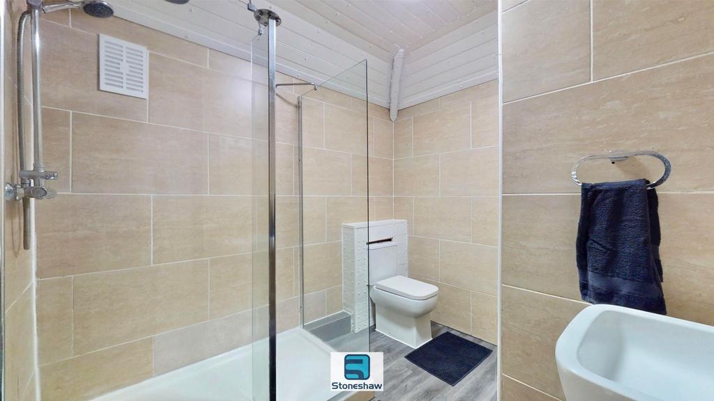 1st Floor Shower Room