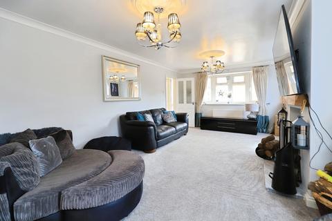 5 bedroom detached house for sale, Worcester Road, STOURPORT-ON-SEVERN, Worcestershire, DY13