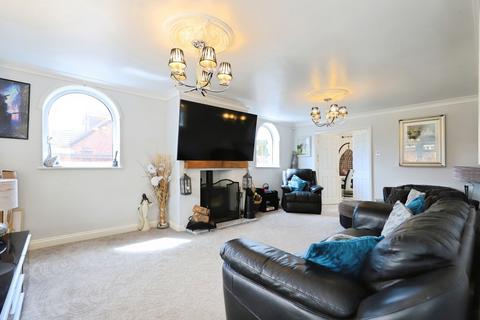 5 bedroom detached house for sale, Worcester Road, STOURPORT-ON-SEVERN, Worcestershire, DY13