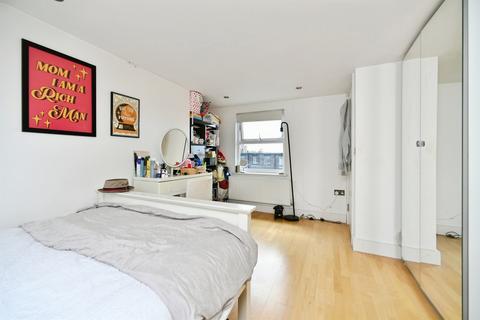 3 bedroom terraced house for sale, Coleridge Street, Hove