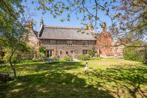 4 bedroom detached house for sale, Coast Road, Bacton