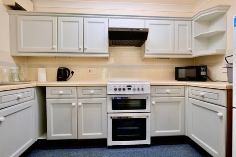 1 bedroom ground floor flat for sale, West Street, Godmanchester, Huntingdon, PE29