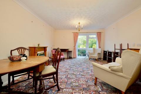 1 bedroom ground floor flat for sale, West Street, Godmanchester, Huntingdon, PE29
