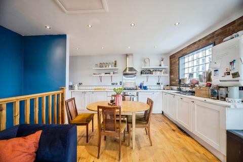 2 bedroom flat for sale, Clare Street, Northampton, Northamptonshire, NN1