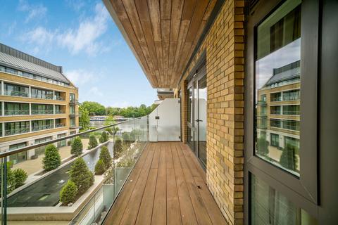 2 bedroom apartment for sale, Quayside House, Kew Bridge, TW8