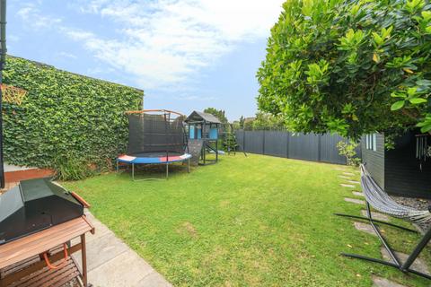 undefined, Kingsbridge Avenue, Acton, W3