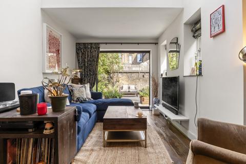 2 bedroom flat for sale, Third Avenue, London, E17