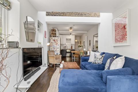2 bedroom flat for sale, Third Avenue, London, E17