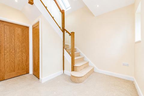 undefined, Halifax Road, Hightown, Liversedge, WF15