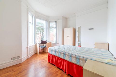 undefined, £135pppw - Dinsdale Road, Newcastle Upon Tyne
